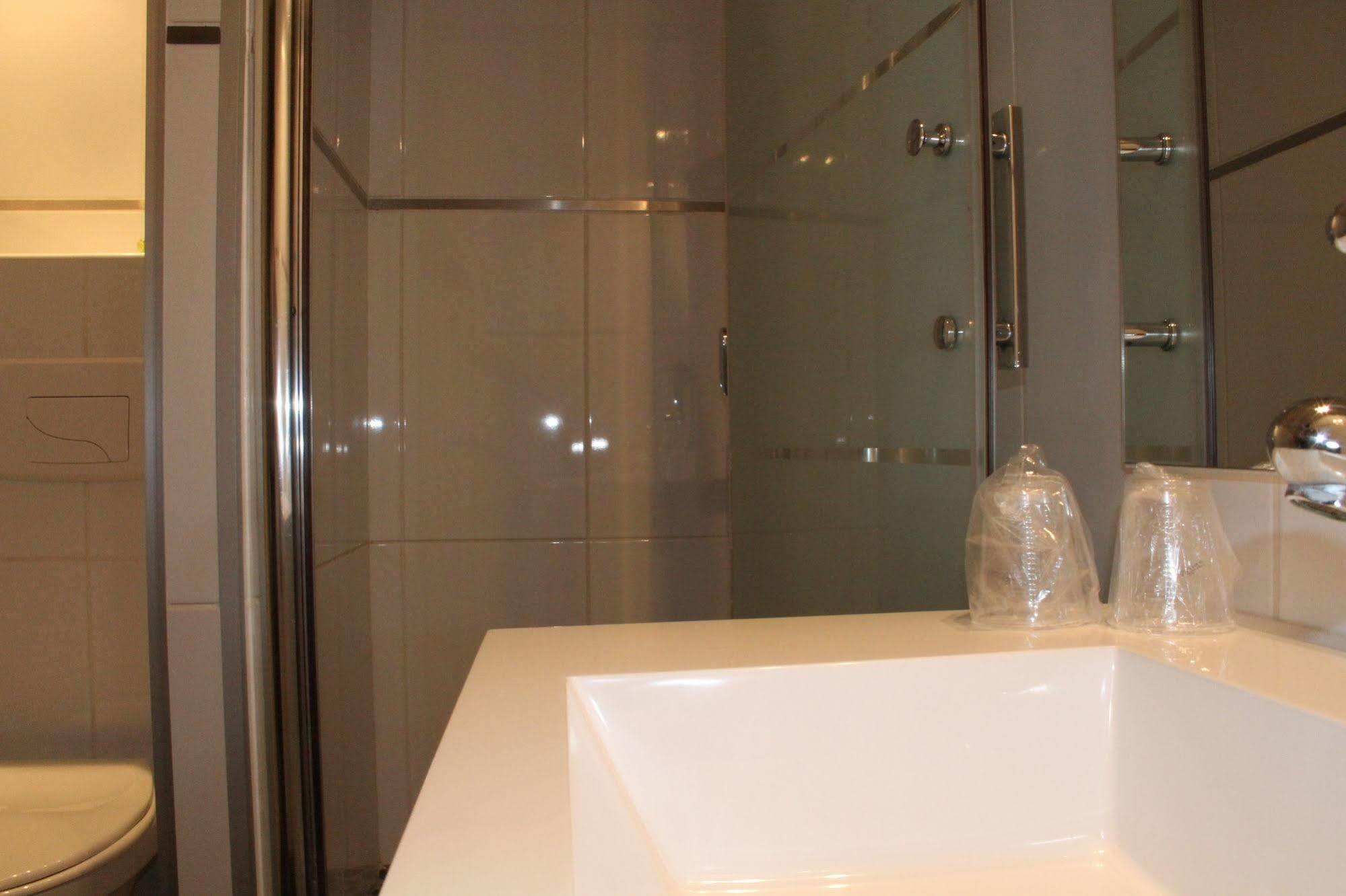 Hotel L'Eau Des Collines Marsylia Zewnętrze zdjęcie