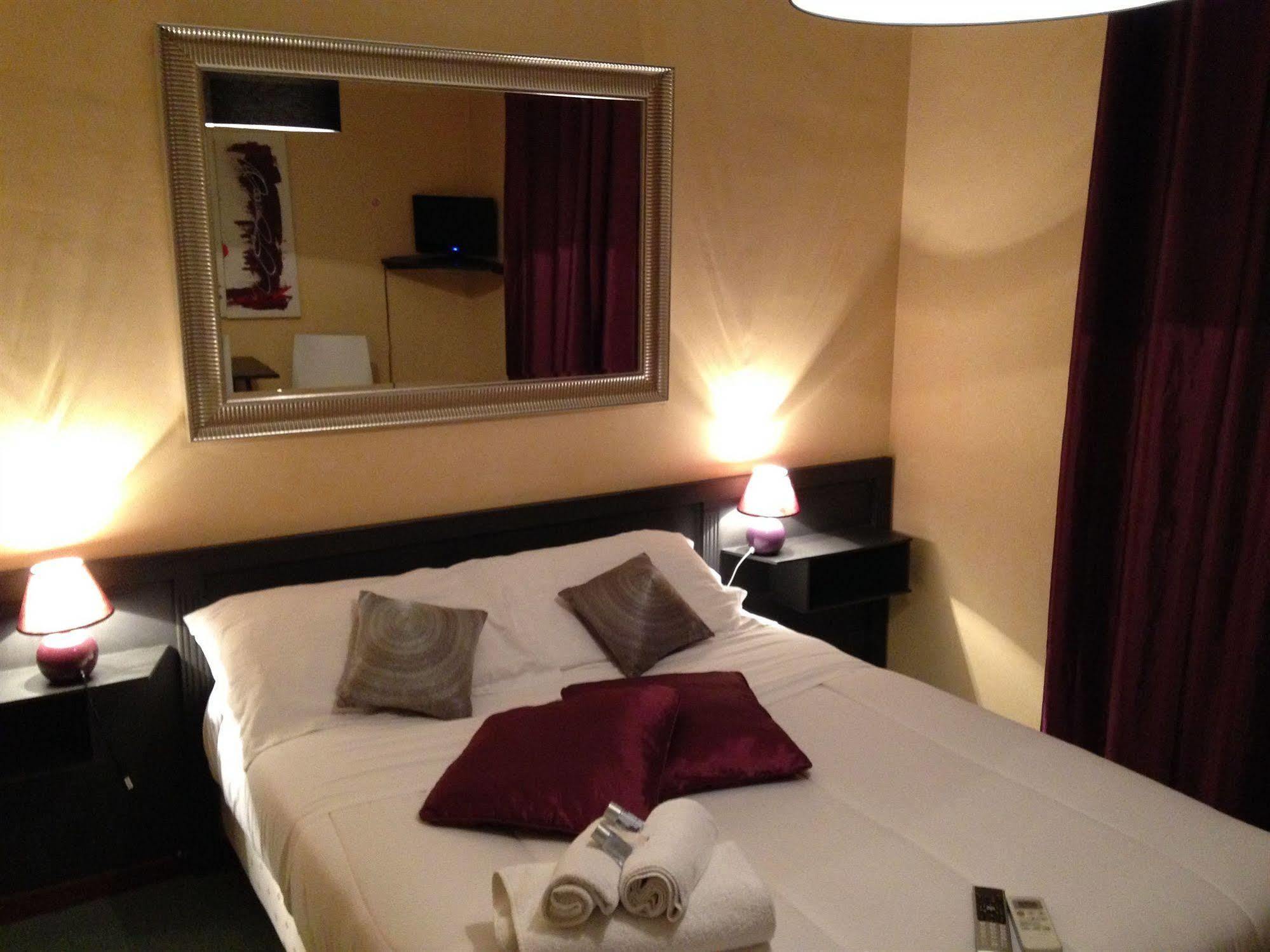 Hotel L'Eau Des Collines Marsylia Zewnętrze zdjęcie